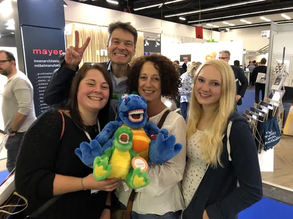 Praxisteam auf einer Messe