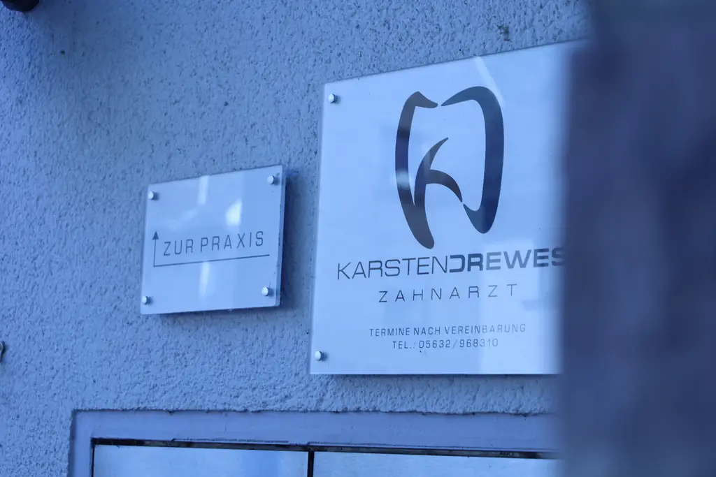 Behandlungszimmer Zahnarztpraxis Drewes